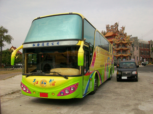 環島旅遊包車